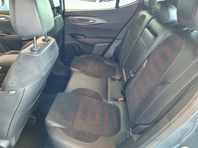 Vehicle image 7 of 16