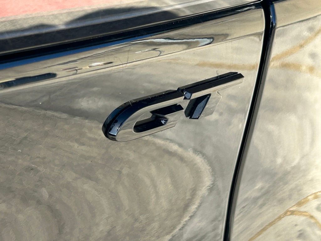 Vehicle image 28 of 53