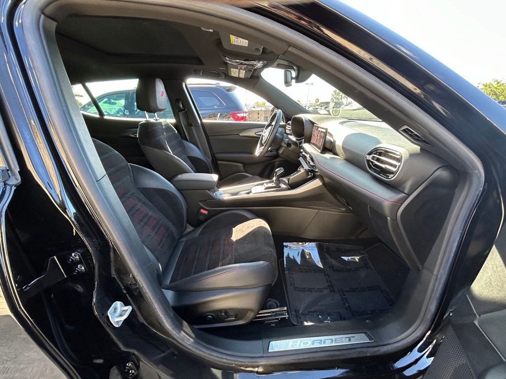Vehicle image 19 of 53