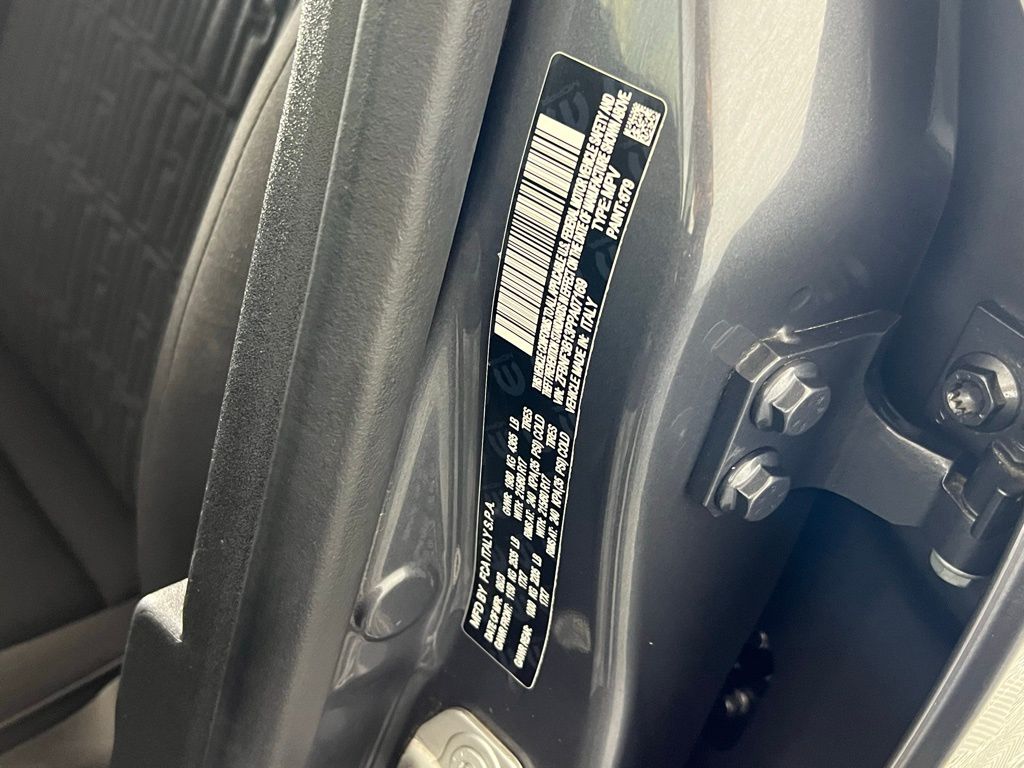 Vehicle image 31 of 57