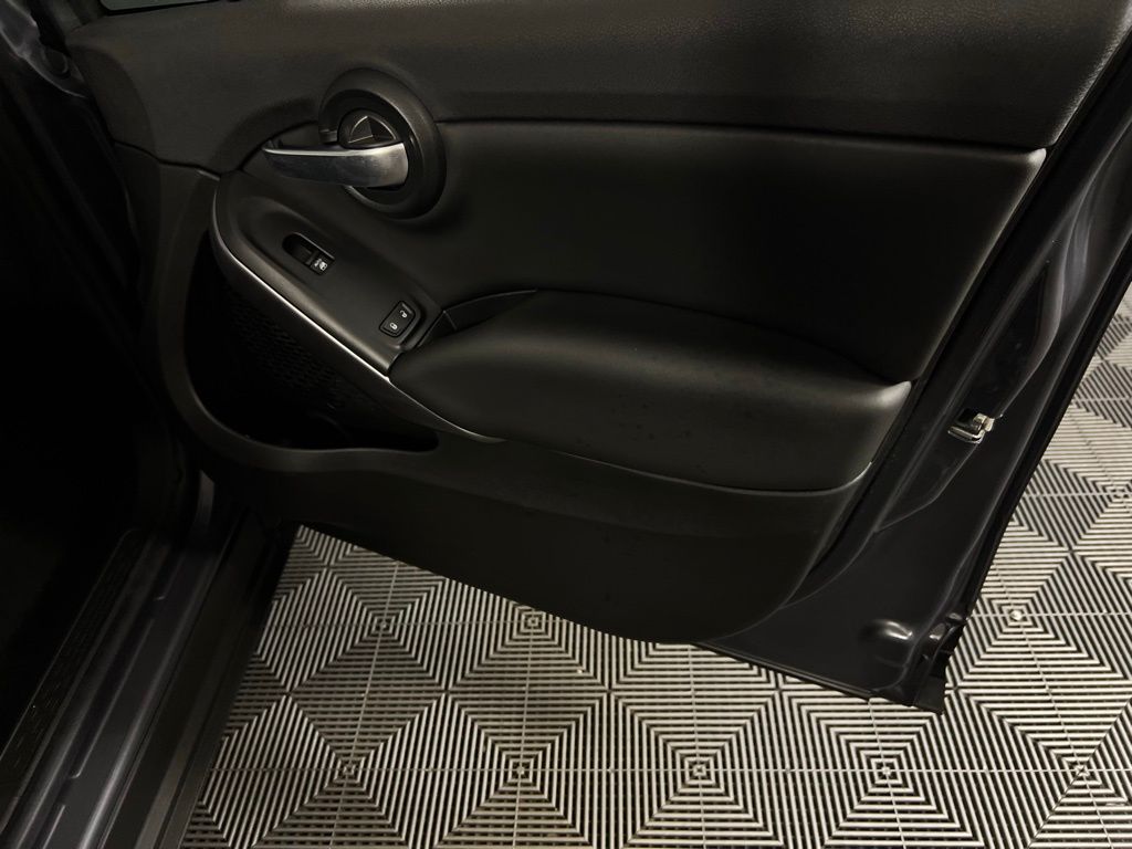Vehicle image 29 of 57