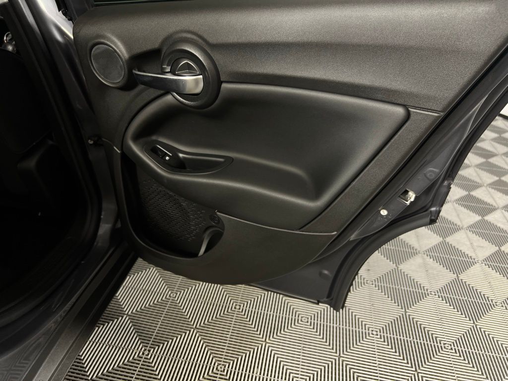 Vehicle image 26 of 57