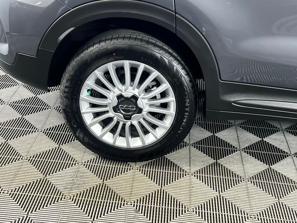 Vehicle image 47 of 57