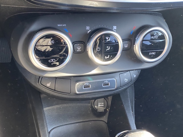 Vehicle image 22 of 37