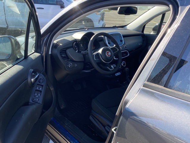 Vehicle image 15 of 38