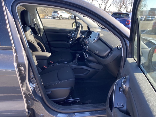 Vehicle image 29 of 38