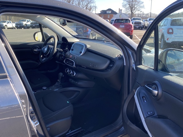 Vehicle image 28 of 38