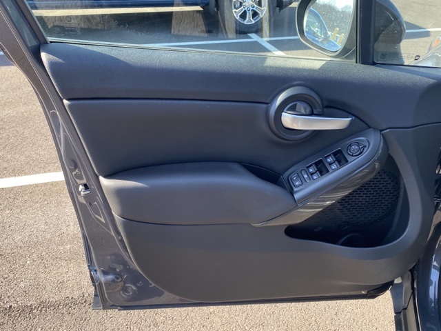 Vehicle image 13 of 37