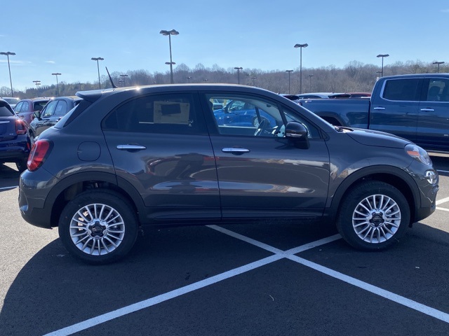 Vehicle image 4 of 37