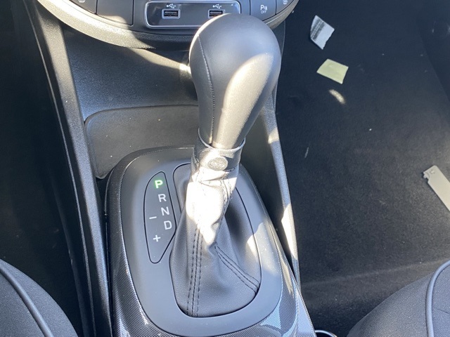 Vehicle image 23 of 37