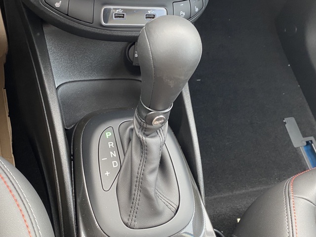 Vehicle image 24 of 38