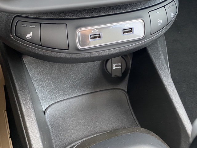 Vehicle image 23 of 38
