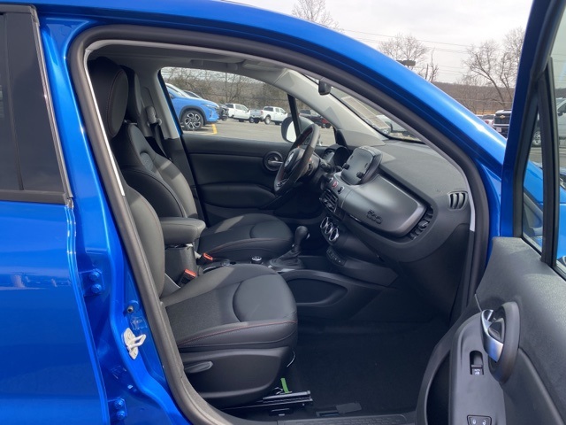 Vehicle image 29 of 38