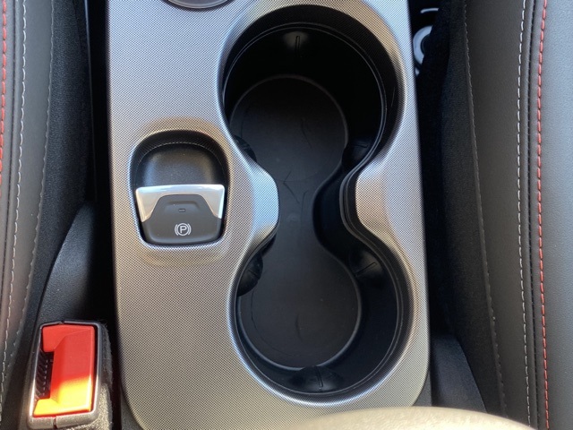 Vehicle image 25 of 37