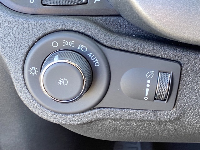 Vehicle image 26 of 37