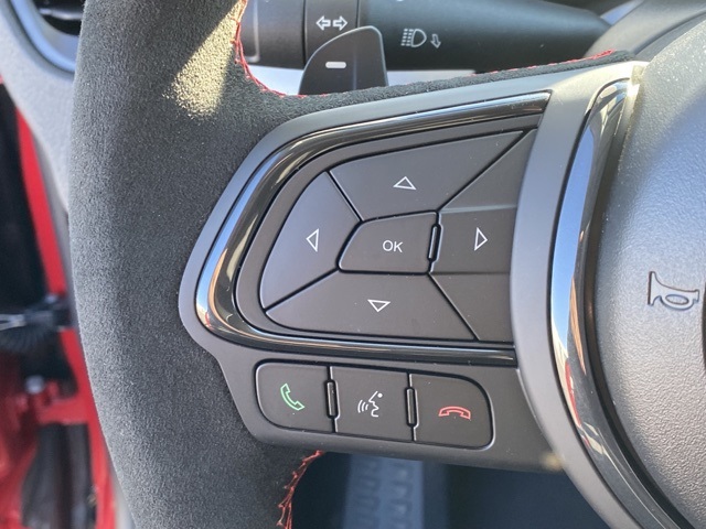Vehicle image 17 of 37