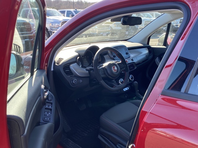 Vehicle image 15 of 37