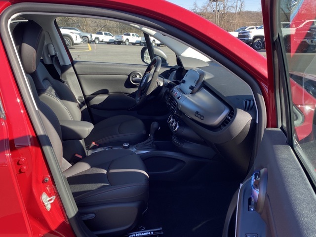 Vehicle image 28 of 37