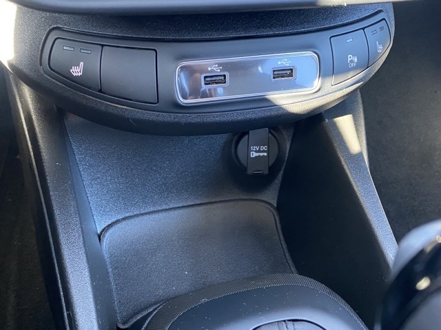 Vehicle image 22 of 37