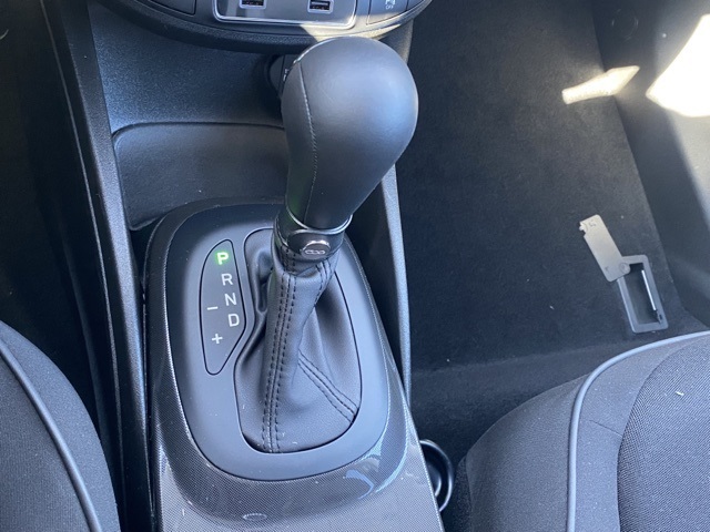 Vehicle image 23 of 37