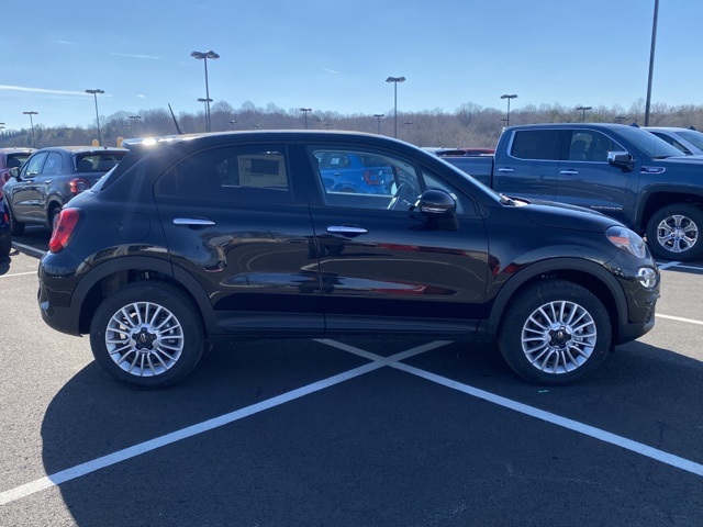 Vehicle image 4 of 37