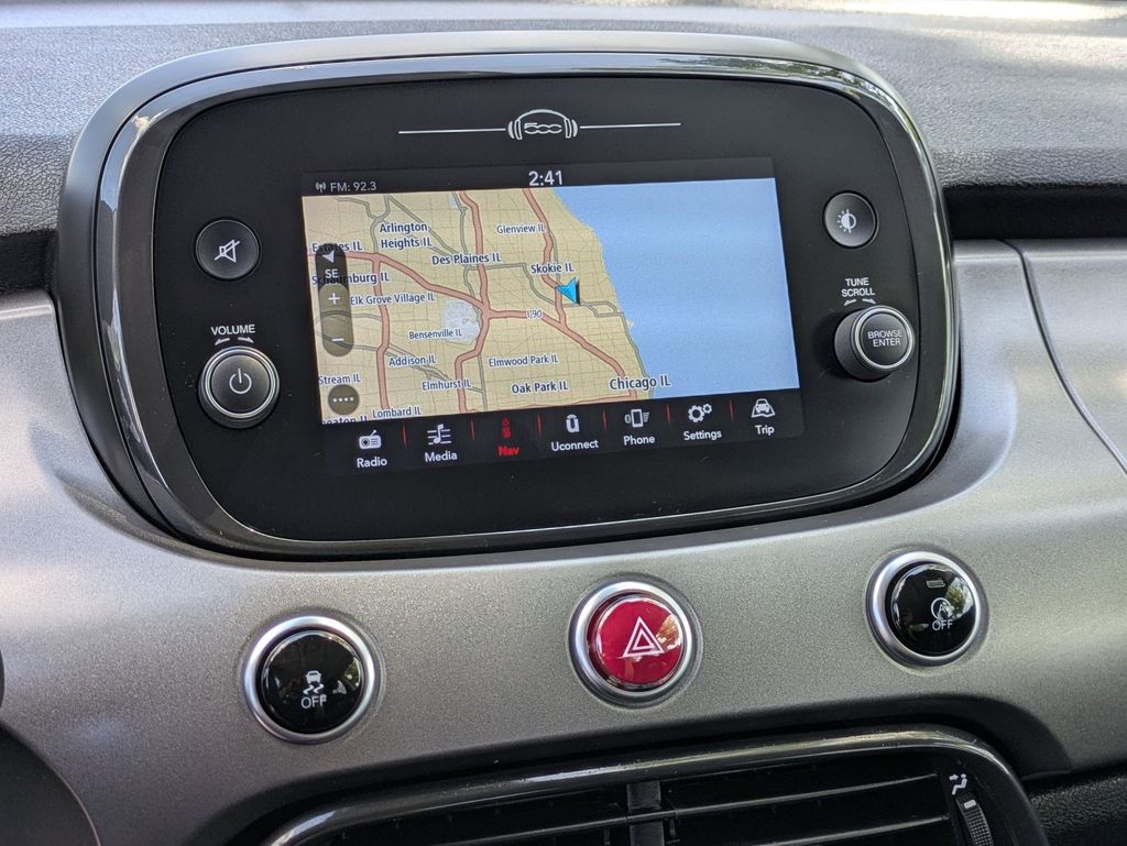 Vehicle image 21 of 30