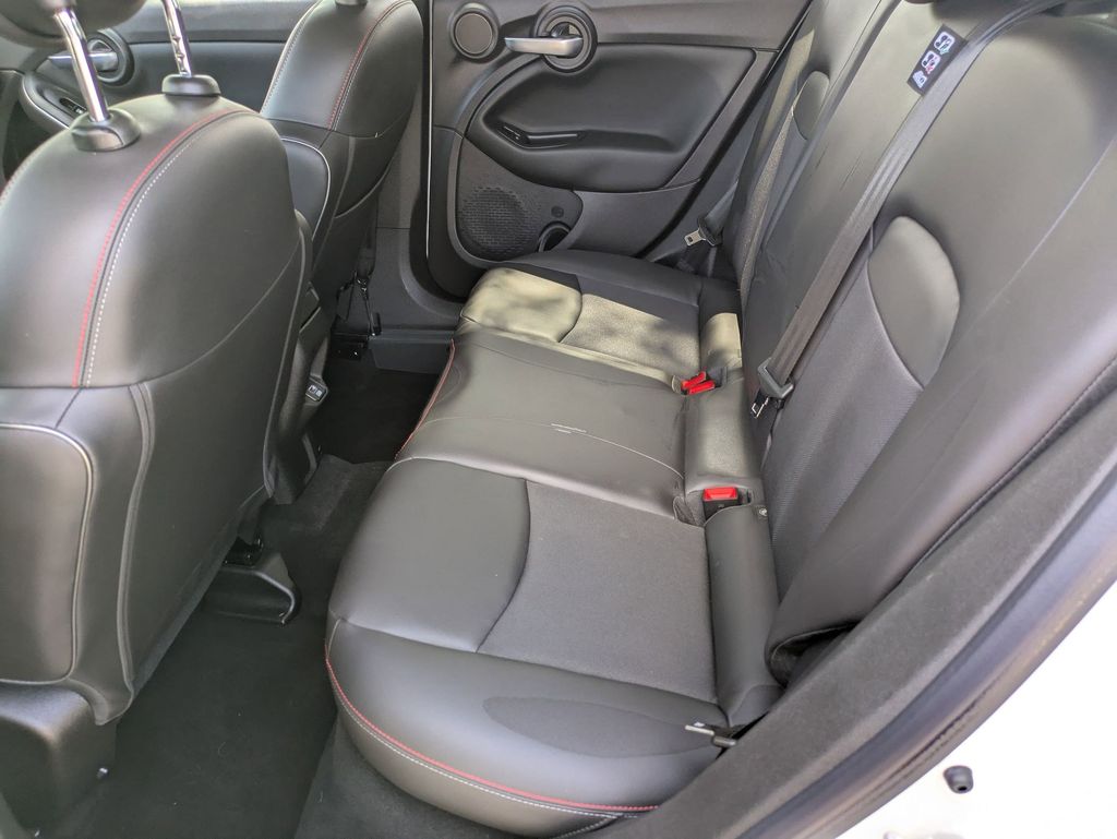 Vehicle image 13 of 30