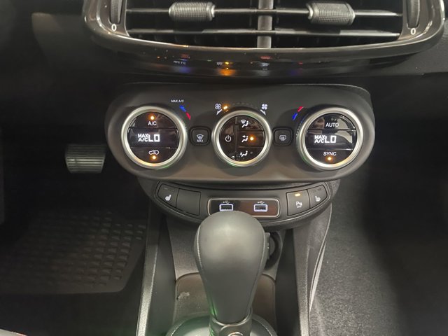 Vehicle image 7 of 16