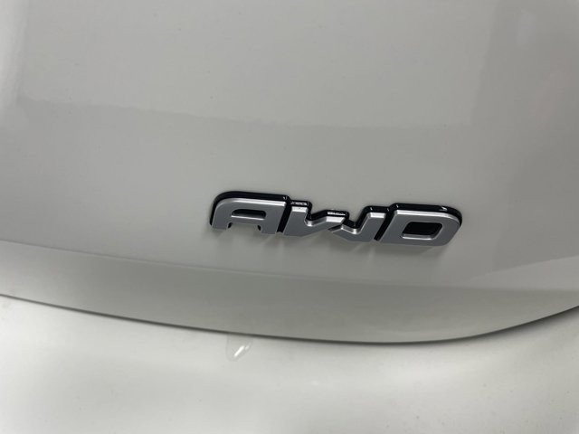 Vehicle image 15 of 16
