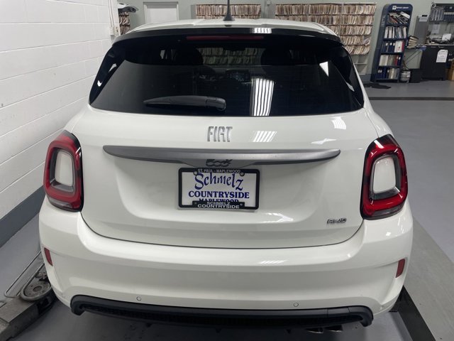Vehicle image 12 of 16