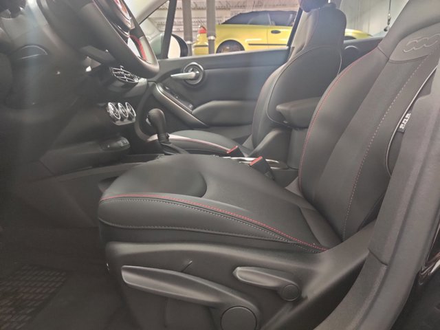 Vehicle image 3 of 12
