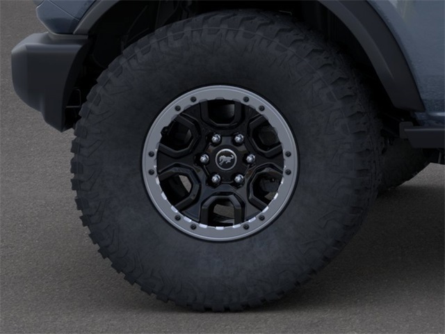 Vehicle image 21 of 25
