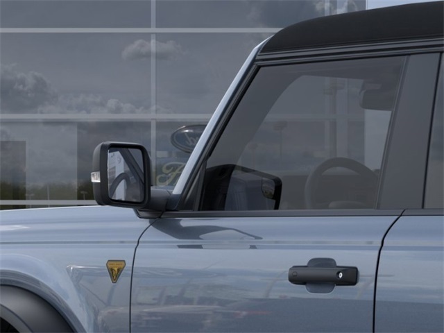 Vehicle image 22 of 25