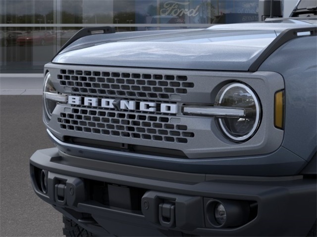 Vehicle image 19 of 25