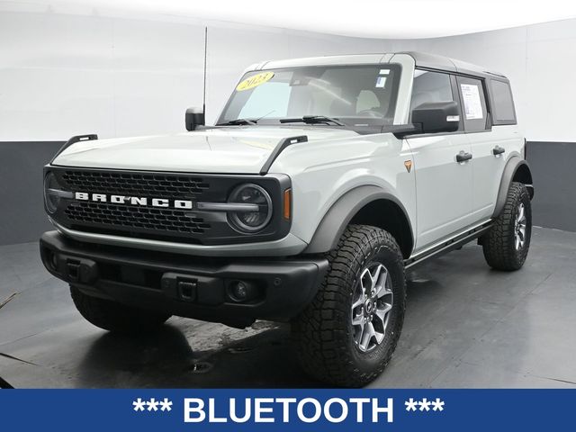 2023 Ford Bronco Badlands Image 1 of 40