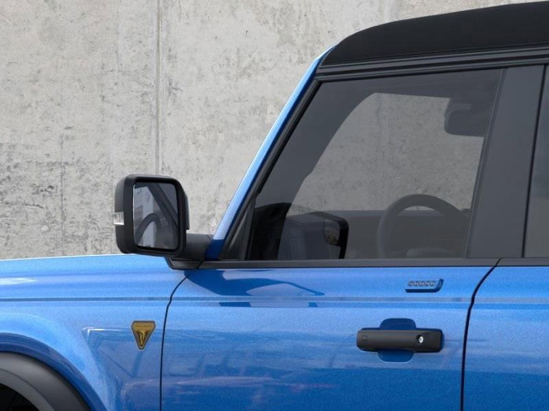 Vehicle image 22 of 25