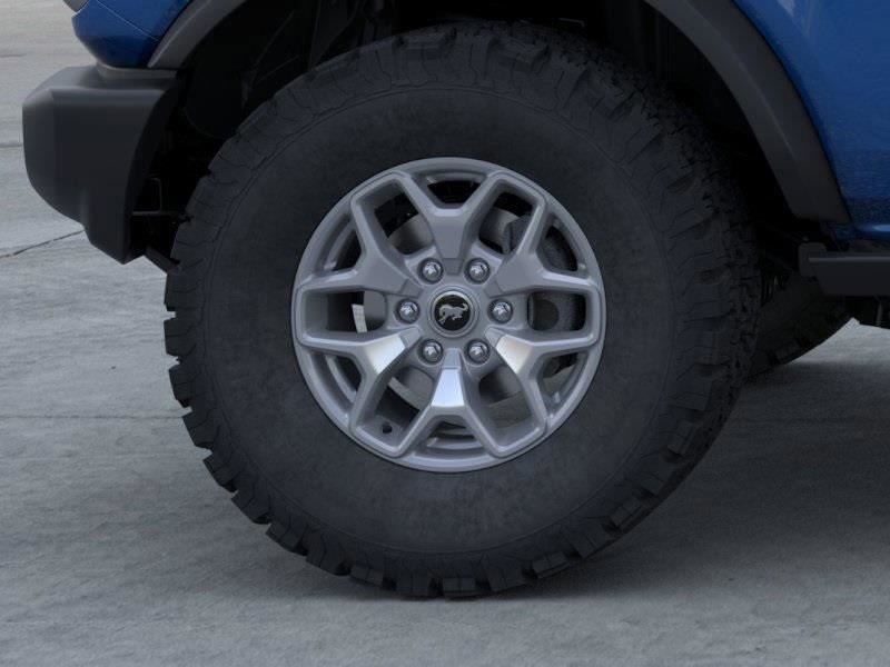 Vehicle image 21 of 25