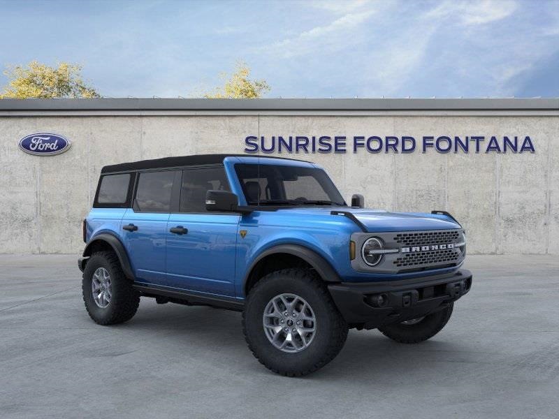 Vehicle image 4 of 25