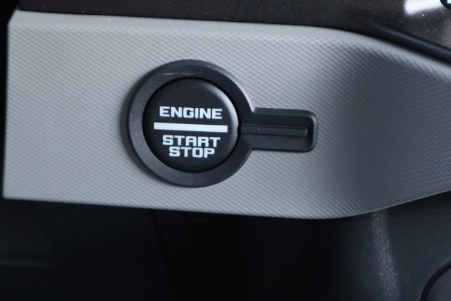 Vehicle image 20 of 32