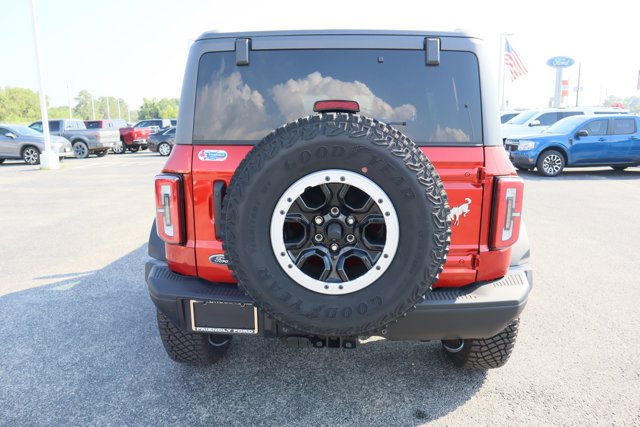 Vehicle image 8 of 32