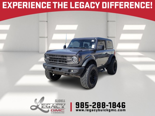 2023 Ford Bronco Base Image 1 of 27