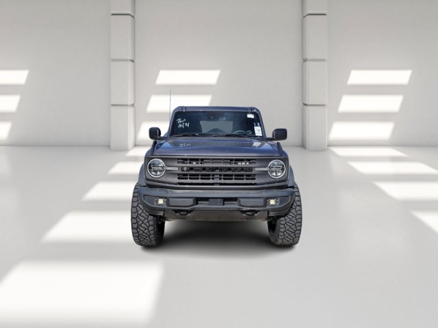 2023 Ford Bronco Base Image 2 of 27