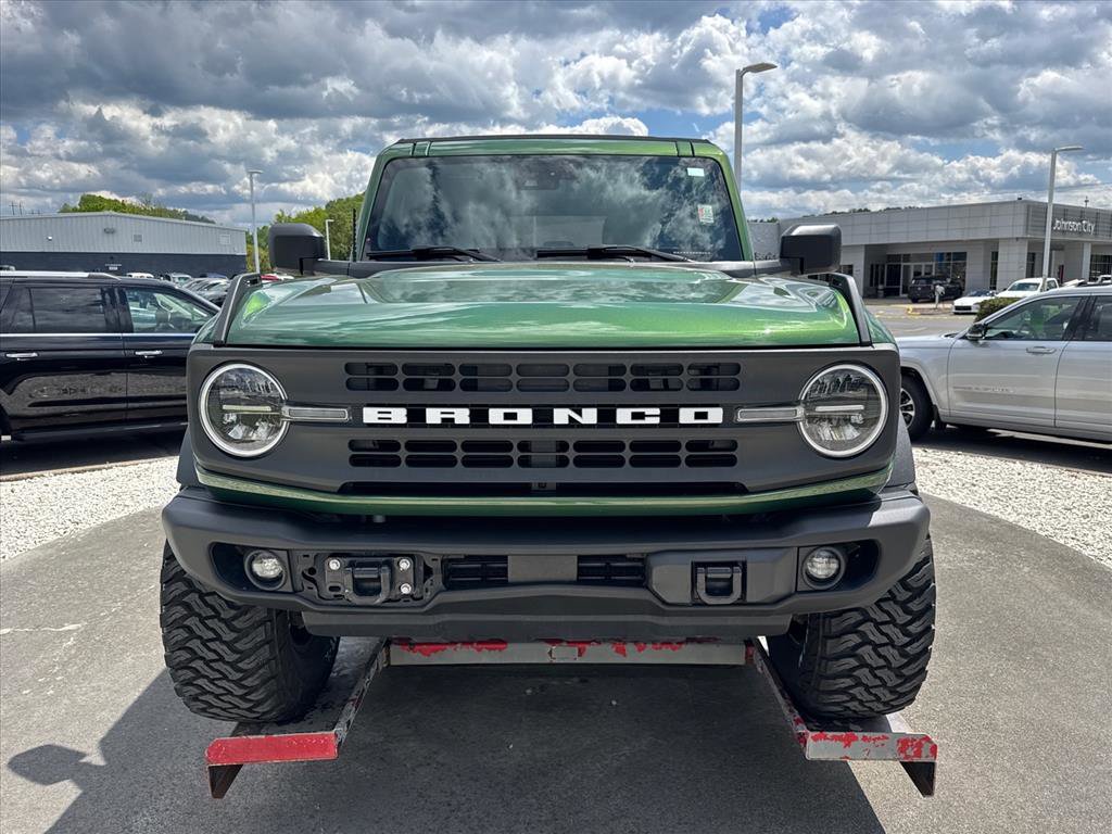2023 Ford Bronco Black Diamond Image 2 of 28