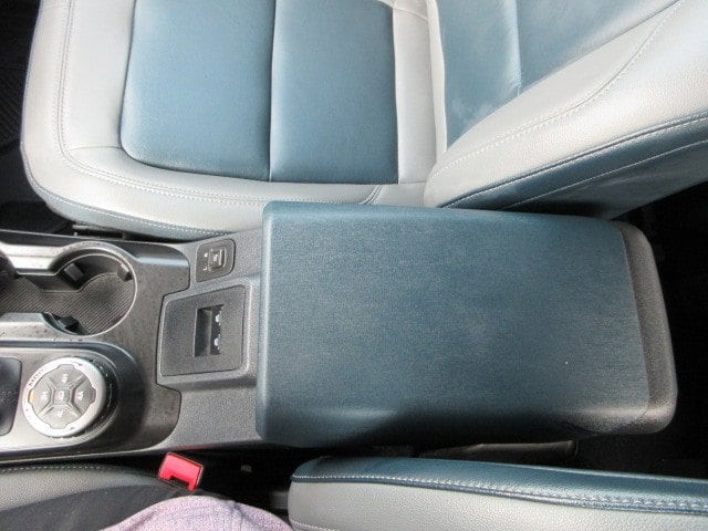 Vehicle image 25 of 27