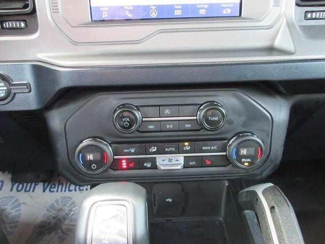Vehicle image 22 of 27