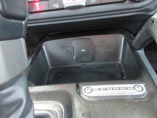 Vehicle image 23 of 27