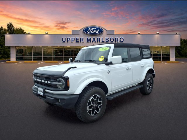 2023 Ford Bronco Outer Banks Image 1 of 31