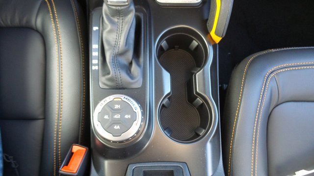 Vehicle image 19 of 24
