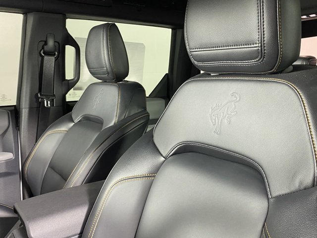 Vehicle image 18 of 20