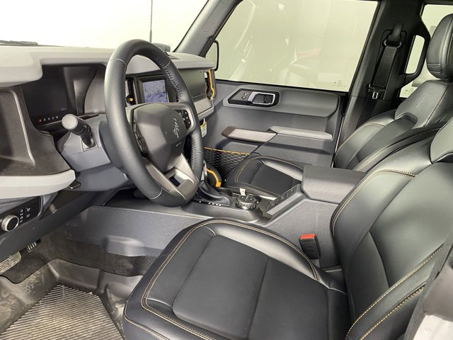 Vehicle image 10 of 20